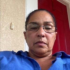 Meet your Posher, Juana